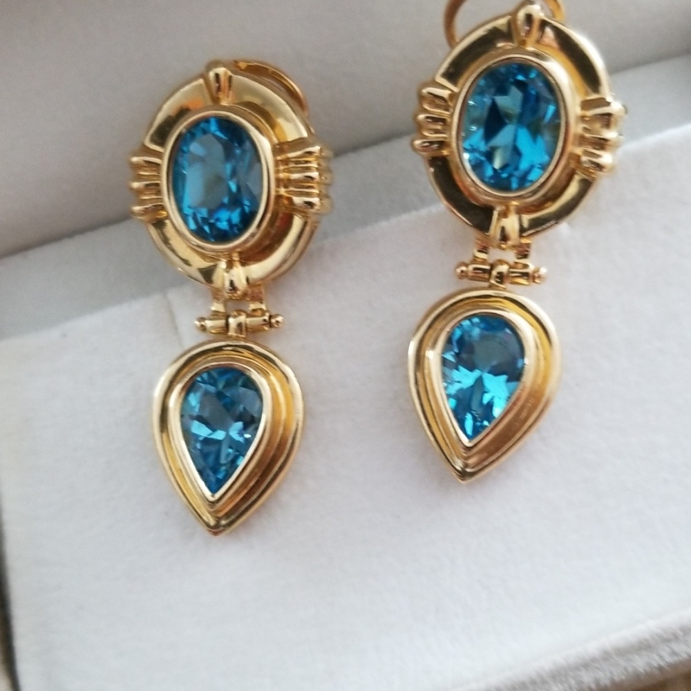 Blue Topaz Earrings in 14kt Gold